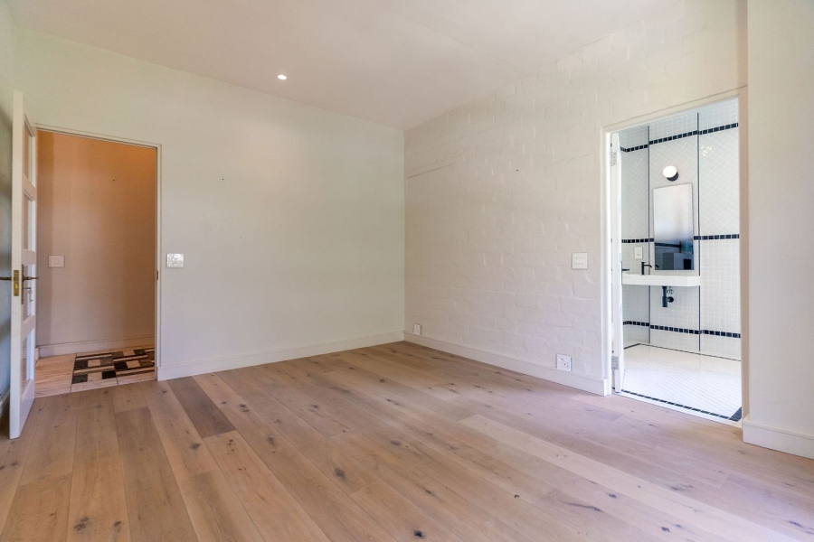 2 Bedroom Property for Sale in Tamboerskloof Western Cape